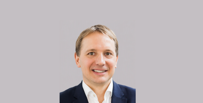 Andrew Roper Headshot