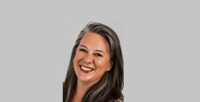 Lisa Waters Headshot